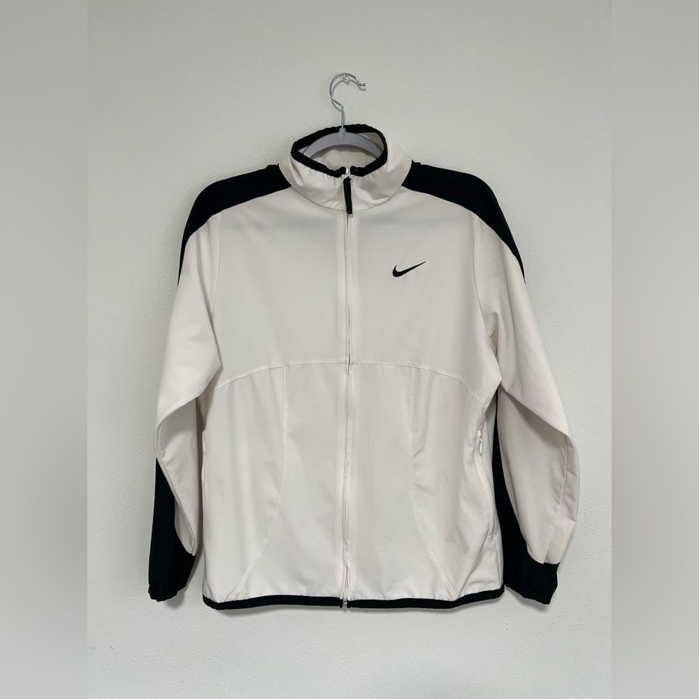Nike Vintage White and Black Full-Zip Wind Jacket